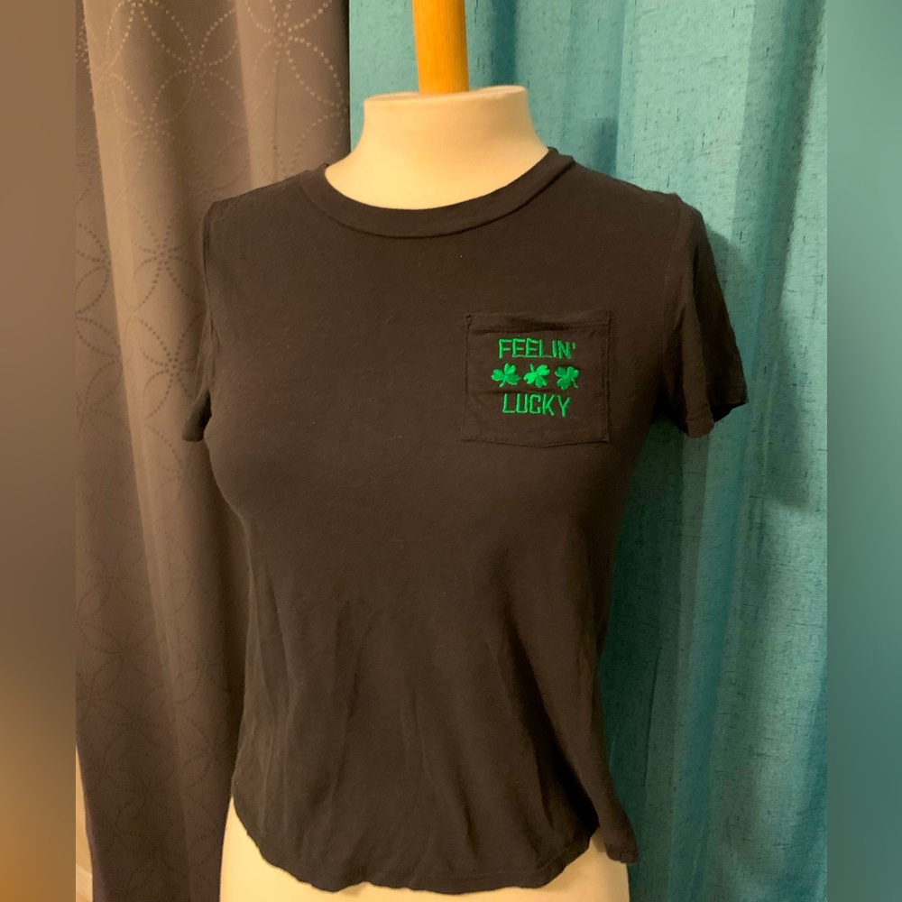 Feeling Lucky tee🍀